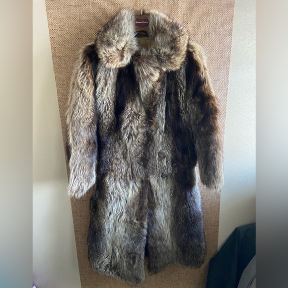 Real fur coat - Frank’s fur Montreal, QC - Picture 1 of 9